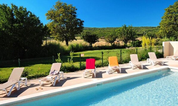 Pool - Residence Odalys Les 4 Soleils (Lacoste (Provence))