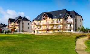 Exterior - 2 Rooms 4 People (Frehel)