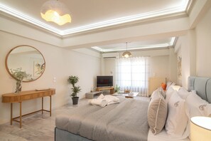 1 bedroom, in-room safe, iron/ironing board, free WiFi