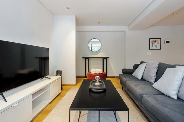 Televisio, työhuone