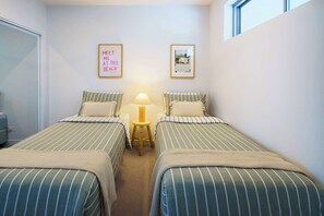 2 bedrooms, desk, iron/ironing board, travel cot