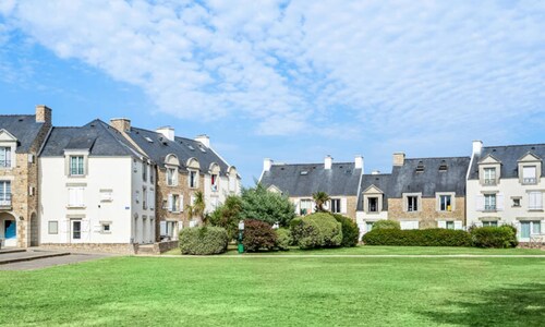 Apartment in Port du Crouesty Near Fogeo Beach