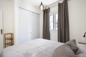 1 bedroom, free WiFi, bed sheets