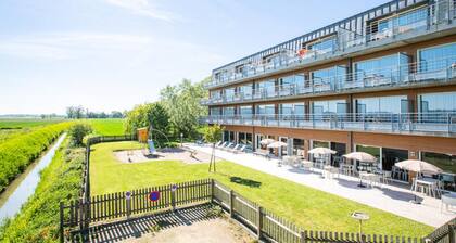 3 Rooms for 6 People Polder View