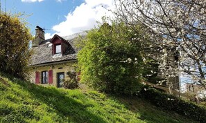 Exterior - Gmte de France 5 People (Saint-Martin-la-Meanne)