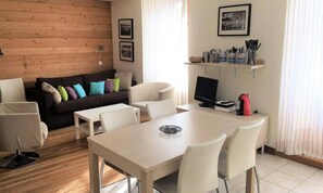 Interior - Residence Appt Rue Morand for 8 People (Briançon)