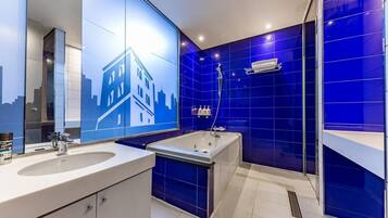 Deluxe-Zimmer | Badezimmer