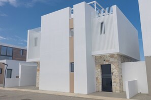 Villa, 3 Bedrooms, Private Pool, Garden View | Exterior
