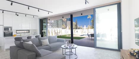Villa, 3 Bedrooms, Private Pool, Garden View | Living room
