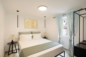 1 bedroom, iron/ironing board, WiFi, bed sheets - Victoria's Old Town Gem - Cozy, Renovated Apartment in Corfu (Kerkira)
