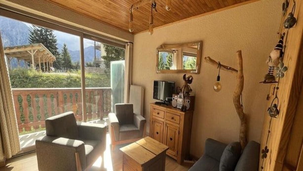 Living area - 3 Rooms for 6 People (Les Deux Alpes)