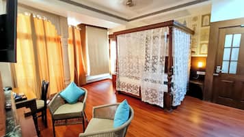Taj View Suite with Balcony | Sábanas de algodón egipcio y ropa de cama de alta calidad