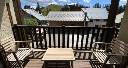 06cc: Valberg Apartment Heart of Station