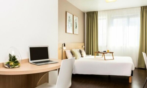 Room - Studio 2 People (Maisons-Alfort)