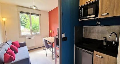 The Studious Europole Gem Tram