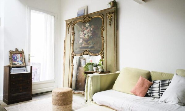 บริเวณนั่งเล่น