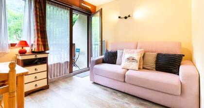 Studio for 4 People