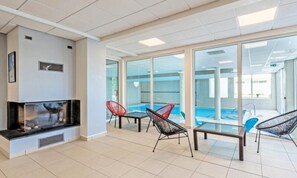 Outdoor pool, a heated pool - 3 Rooms 6 People Sea View (Plougonvelin)