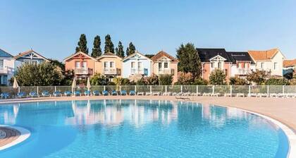 Houses of Port Bourgenay