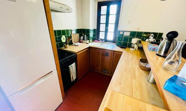 ตู้เย็น, ไมโครเวฟ, เตาอบ, เครื่องล้างจาน