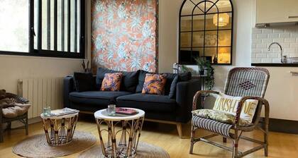 Decorated Apt for 4 on Bordeaux Quays