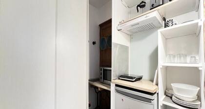 The Explorer -2p- Studio Near Airbus