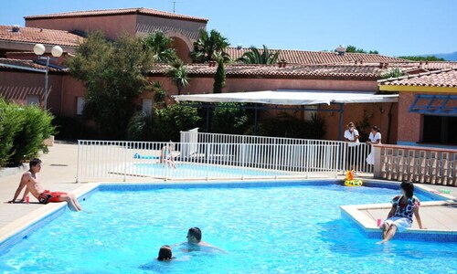 2 Rooms 2 People Air Conditioned