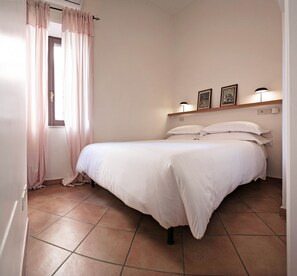 1 quarto, ferros/tábuas de passar roupa, Wi-Fi, roupa de cama