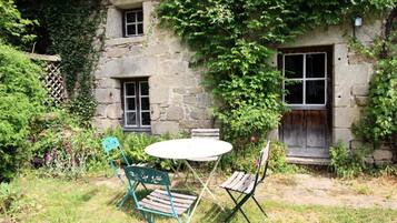 Tempat makan outdoor