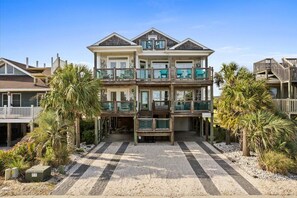 Exterior - Ocean Views I Sleeps 12 I Walk to Beach I Pool (Ocean Isle Beach)