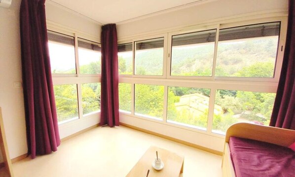 Interior - 2 Rooms for 4 People (Vernet-les-Bains)