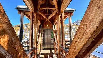 Khuôn viên nơi lưu trú