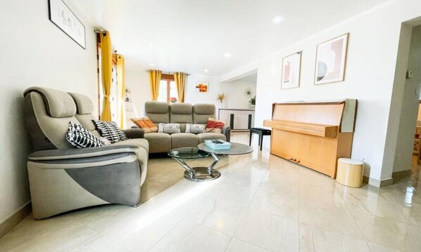 Interior - Houses & Villas for 6 People (Saint-Ismier)