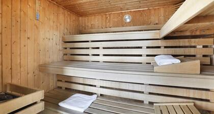 2 Rooms 4 People