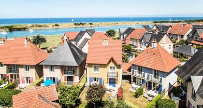 The Port Guillaume Apartments