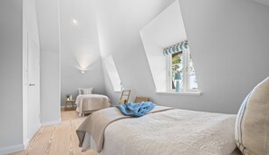 4 chambres, fer et planche à repasser, lit parapluie, Wi-Fi gratuit