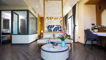 Minibar, cortinas opacas, wifi gratis y accesible en silla de ruedas