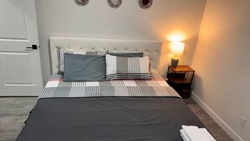 2 bedrooms, desk, iron/ironing board, free WiFi