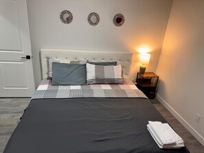 2 chambres, bureau, fer et planche à repasser, Wi-Fi gratuit