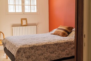 4 Schlafzimmer, Bügeleisen/Bügelbrett, WLAN, Bettwäsche