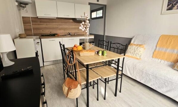 Interior - Apartments for 3 People (Le Grau-Du-Roi)