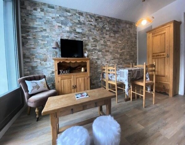 Living room - Studio in France Near Jandri Express Gondolas (Les Deux Alpes)