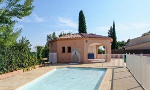 Pool - 2 Rooms Cabin 6 People (Cavalaire-sur-Mer)