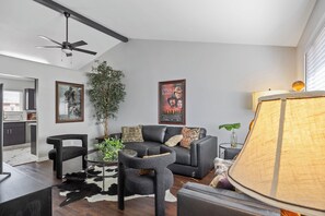 Smart TV, fireplace - Unwind in this newly updated 4-bedroom home (Laramie)