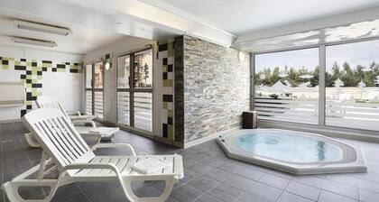 3 Rooms 6 People Mountain View