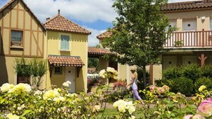 Exterior - Apartment in Monflanquin Near Scenic Castles (Monflanquin)