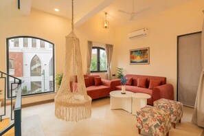 TV - Telferk 4BHK Luxurious Villa I Private Pool & Garden I Wifi I Anjuna Goa (Anjuna)