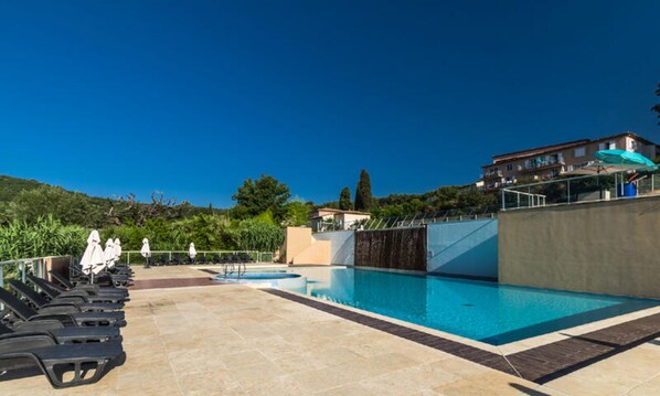 Pool - Double Room (Callian)