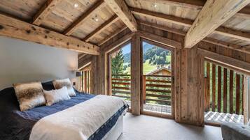 Bàn ủi/dụng cụ ủi quần áo