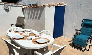 Outdoor dining - Houses & Villas for 5 People (Bretignolles-sur-Mer)